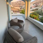 Ocean View Haroula's Place *
