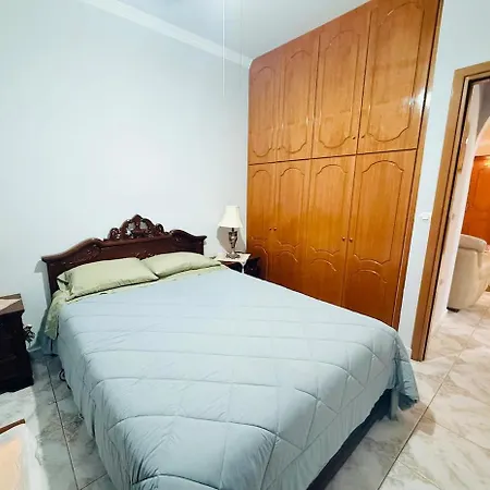 Ocean View Haroula's Place בית נופש *